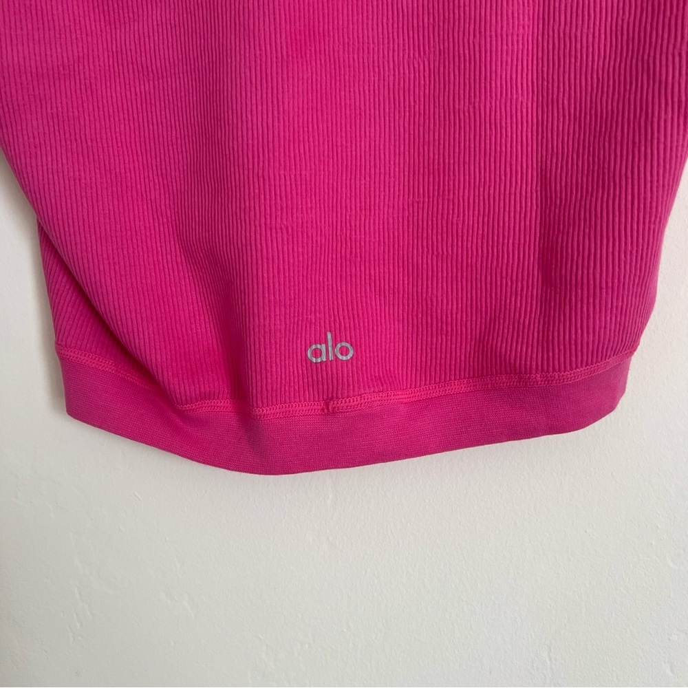 Alo Yoga Serene Short Sleeve - Picture 6 of 6